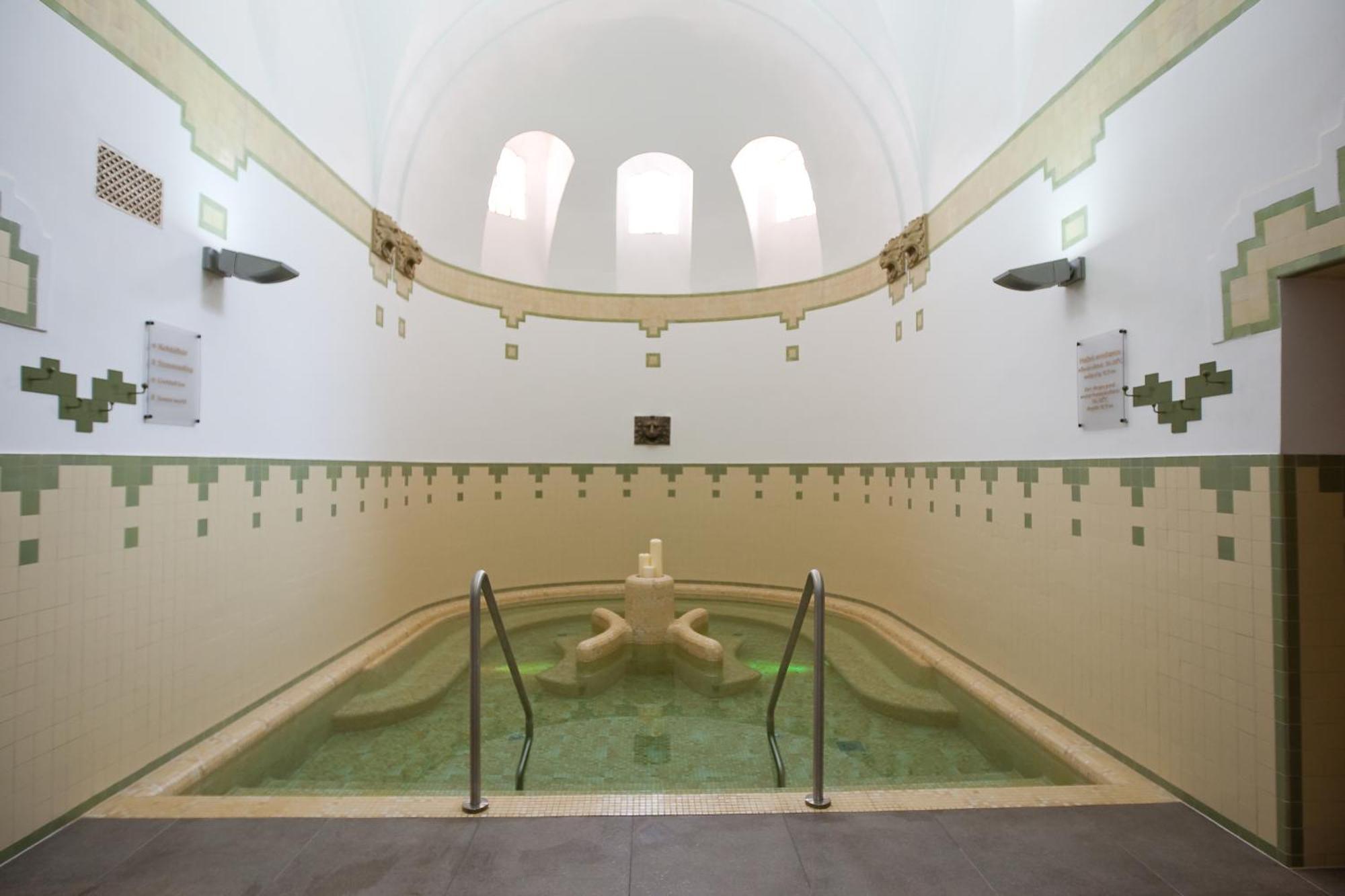 Belvaros Resort Apartman & Spa İstolni Belgrad Dış mekan fotoğraf